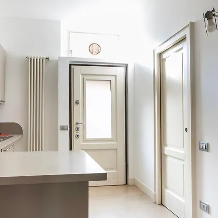 Youhosty - Navigli View דירה