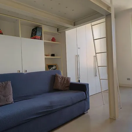 Youhosty - Navigli View דירה