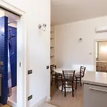 Youhosty - Navigli View מילאנו
