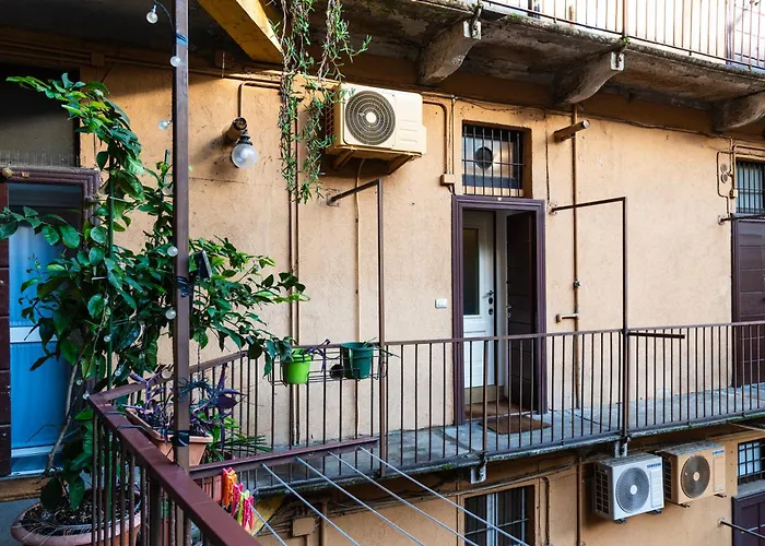 Youhosty - Navigli View Daire Milano